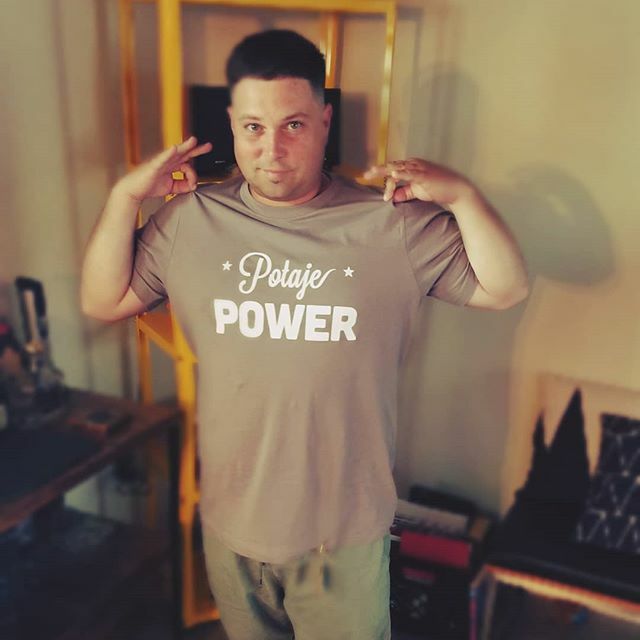 You say Potato, I say Potaje

#thedücompany #doyou #dolove #abula #potaje #yuca #igrewuponthis #selflove #selfmotivation #dowhatyoulove #hialeah #westchester #kendall #miami #doral ift.tt/38t5ta1