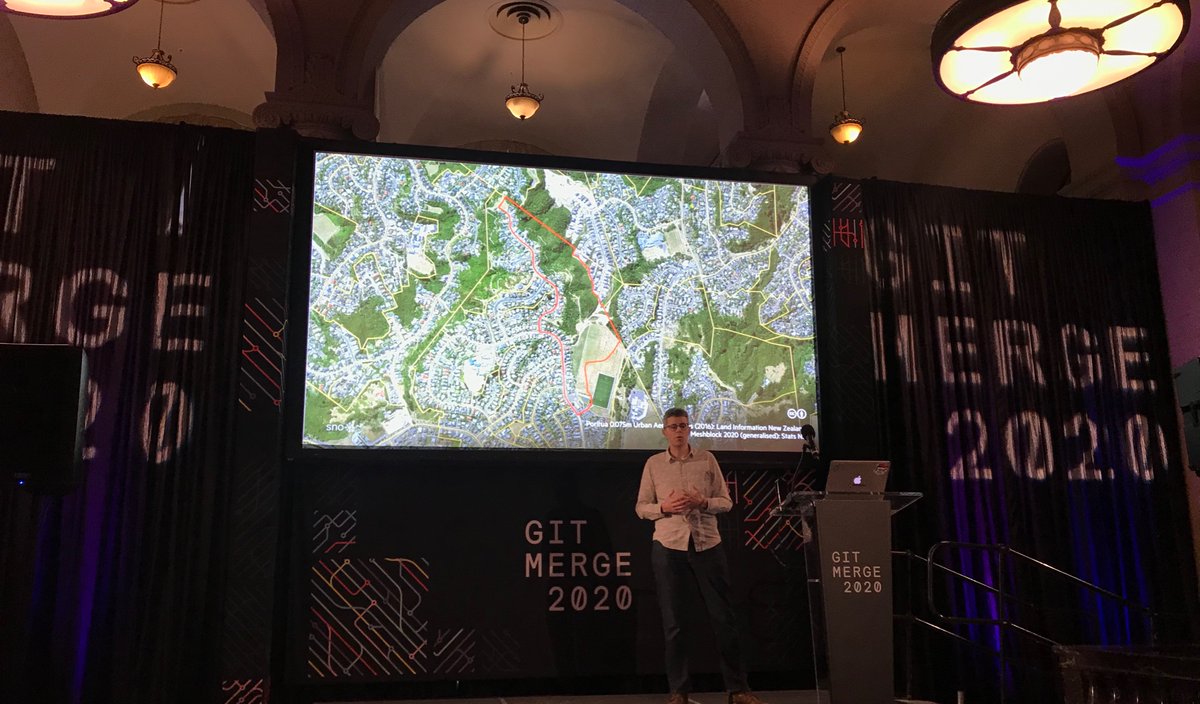 AnaLeticiaGIS's tweet image. I can’t believe the first presentation is a #GEOSPATIAL talk! 📍🗺❤️#GITMERGE