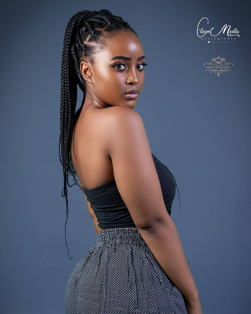 MamelodiModels's tweet photo. Model @boitumelo_8
Shot by @CleanMediaPhot1
///////
#magnificent
#goldendoodlesofinstagram
#sexy #hotmommy
#skimasktheslumpgod
#portrait
#bookmodels
#mamelodimodelsagency https://t.co/zWeod1PXkw