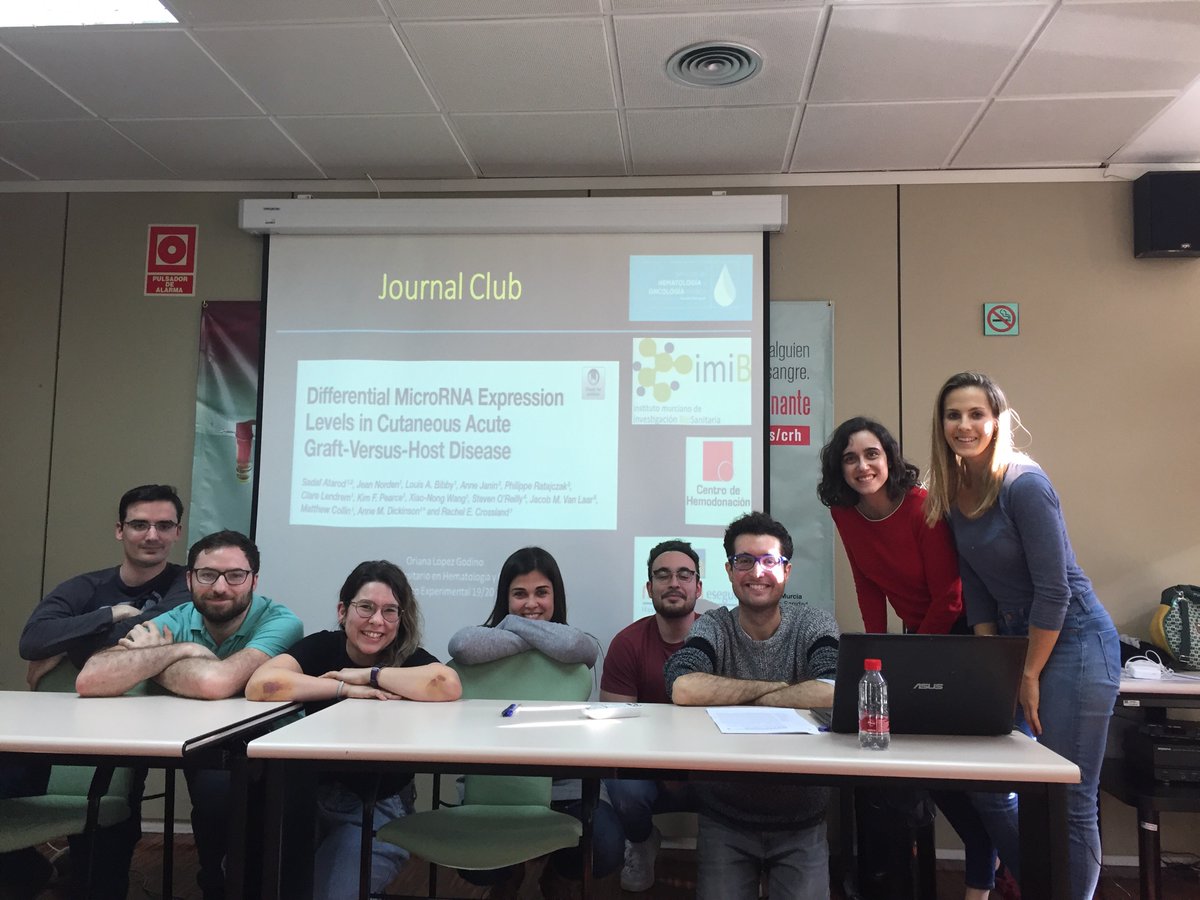 crh_MoralesIMIB's tweet photo. En la sesión del “Journal Club” del Máster de Hematologia y Oncología Clínico Experimental de @crh_MoralesIMIB sus alumnos han discutido bajo la coordinación de Oriana López Godino el trabajo “Differential micro-RNA expression levels in cutaneous acute Graft versus Host Disease” https://t.co/Wxc4KGz5OZ