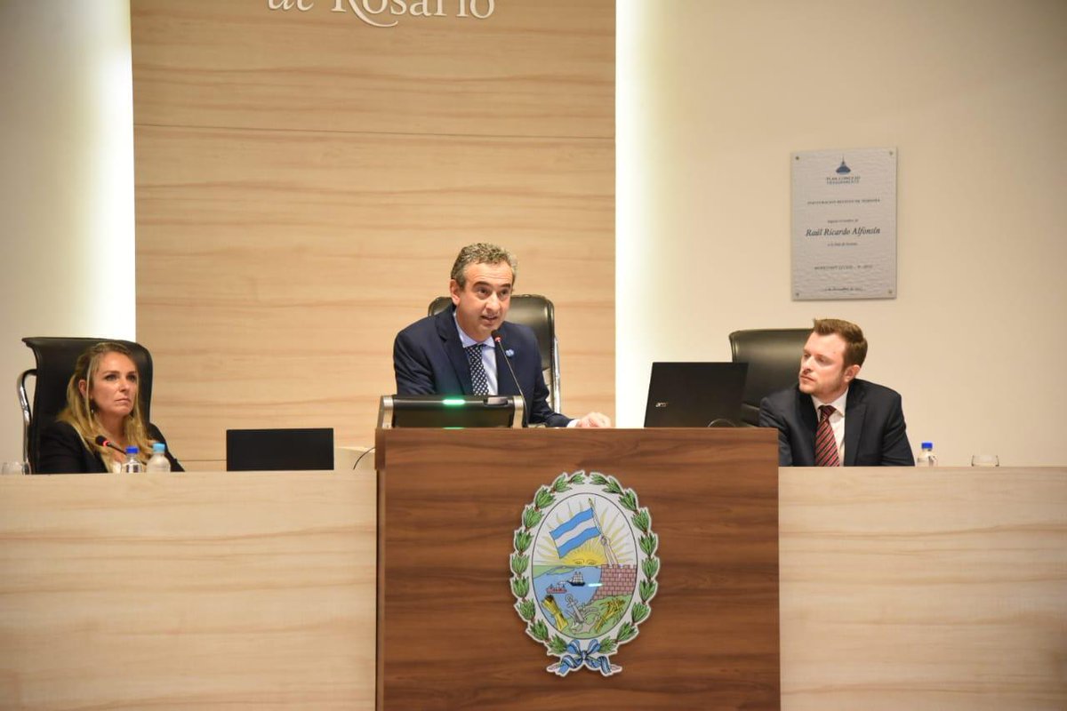 Humildad y trabajo, eso es todo lo que vengo a proponerles, que no es poco. Gracias. #AperturaConcejo2020  #CiudadDelRespeto