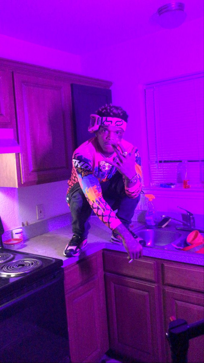 Boogottikasino's tweet photo. 🗣🗣Internet Stay In My Business , Get Out Of My Business . They Kno It’s Gon Be A Killing 😎 .... Put A Nigga Ass On Channel 5 🙅🏾‍♂️. 🎰🌍 🦍🤠🤠🤠 #KasinoWorld #In🖐🏾WeTrust #RIPJdubb #BigFlamingo 🦩 https://t.co/YkbZtGDGMr
