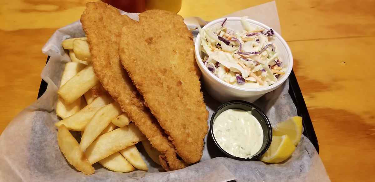 RobsRockinDogs's tweet photo. Come try our #Lent2020 Lent specials. Get Hootie &amp; The Blowfish, two pieces of crispy fried flounder fillets served with hushpuppies and your choice of colelsaw or fries. $15.95 https://t.co/5brTynUsqx