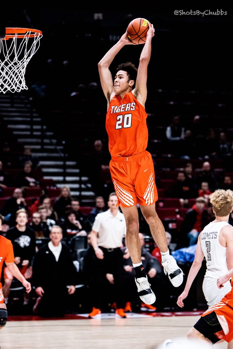 Pro Insight Q&A series, presented by @BabcockHoops

Featuring: Kaden Perry (@Kaden_Perry20)

📷: @ShotsByChubbs 

prospectiveinsight.com/post/kaden-per…