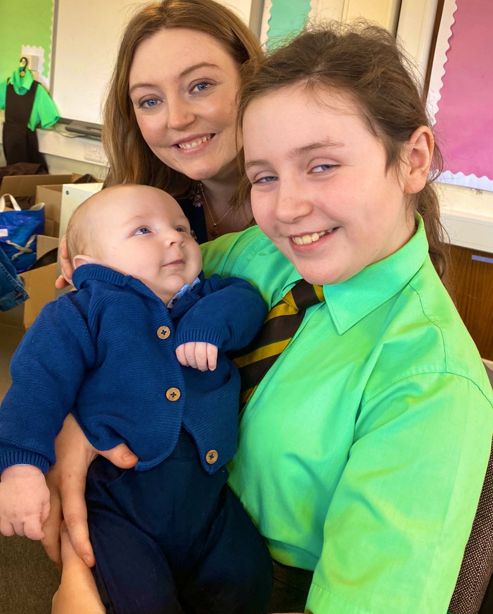 StBrendansPS's tweet photo. A beautiful family picture taken today 😊 @SolihullAproach #understandingyourchild https://t.co/NLF5li7MHW