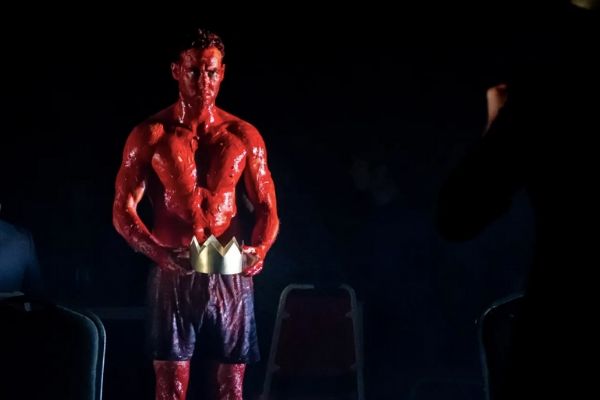MycroftBrolly's tweet photo. #Macbeth @LazarusTheatre @GreenwichTheatr. I liked the sheer energy and pace of this production, I liked the use of the spotlights and the dark, I liked the witches, and I liked the blood! As per usual with Lazarus, excellent performances from the whole ensemble. https://t.co/LQQrQvDf8U