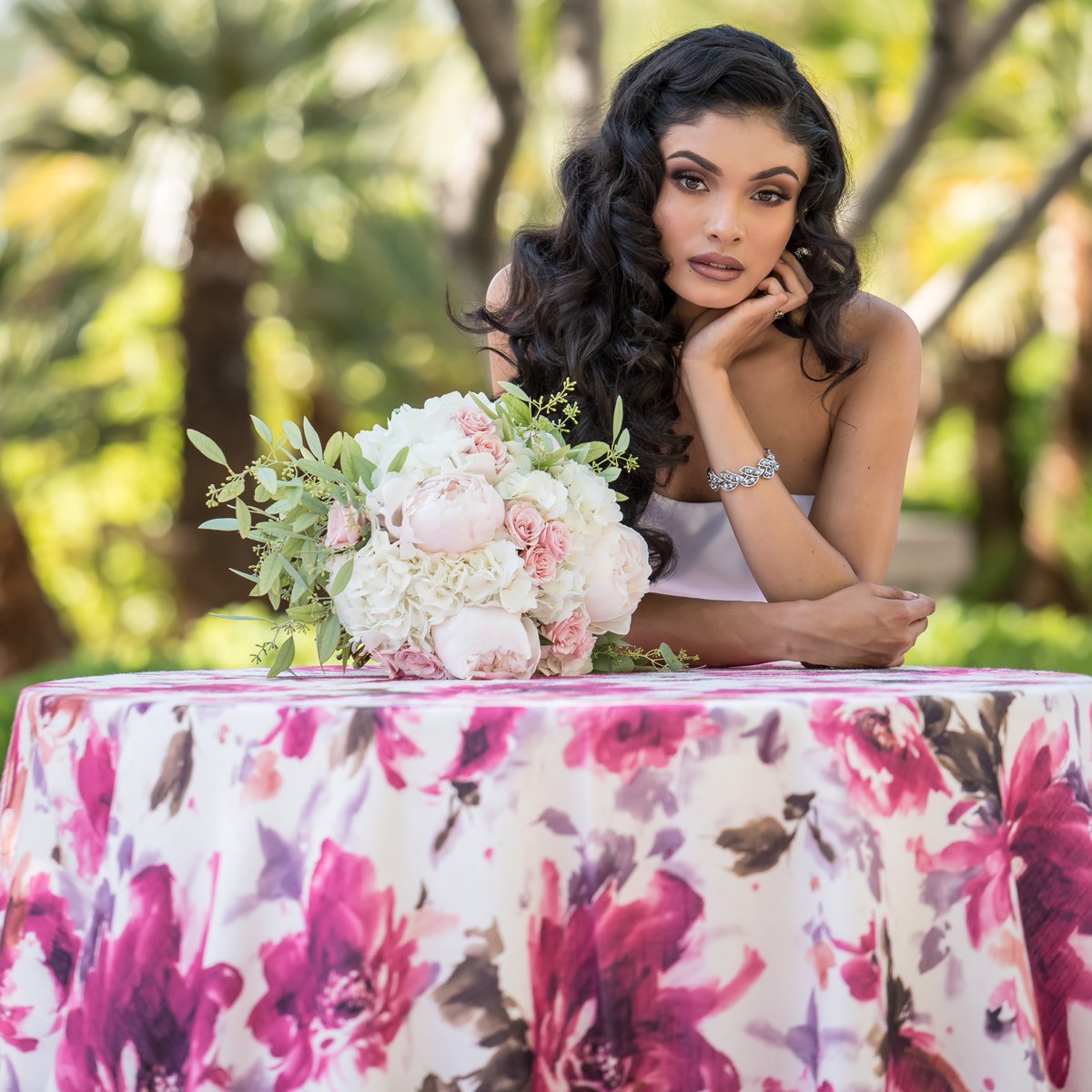“I never dreamed about success. I worked for it.”⁠
- Estée Lauder⁠

Celebrating Women's History Month at Creative Coverings!⁠

⁠Linen | Renoir⁠

Photography | Marcella Photography⁠ 
Venue | Emerald at Queensridge

#WomensHistoryMonth  #womenshistorymonth2020  #renoir