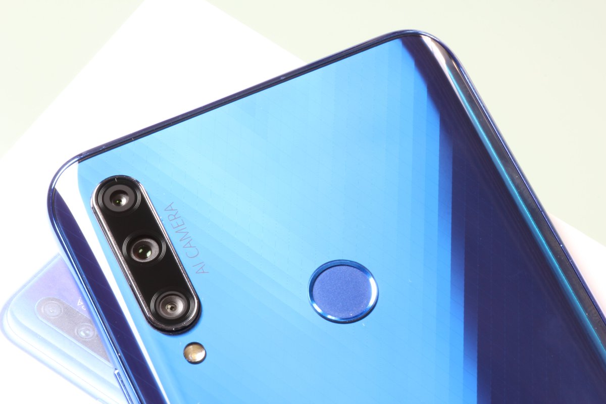 #Concours 🎁
Un Honor 9X "bleu Saphir" 4 Go de RAM + 128 Go de stockage (valeur 249 €)
👉 Pour participer : Follow <a href="/AndroidMT/">Android MT</a> + RT + fav. 
TAS le 16/03🍀
#Honor9X
On vous gâte 🥳