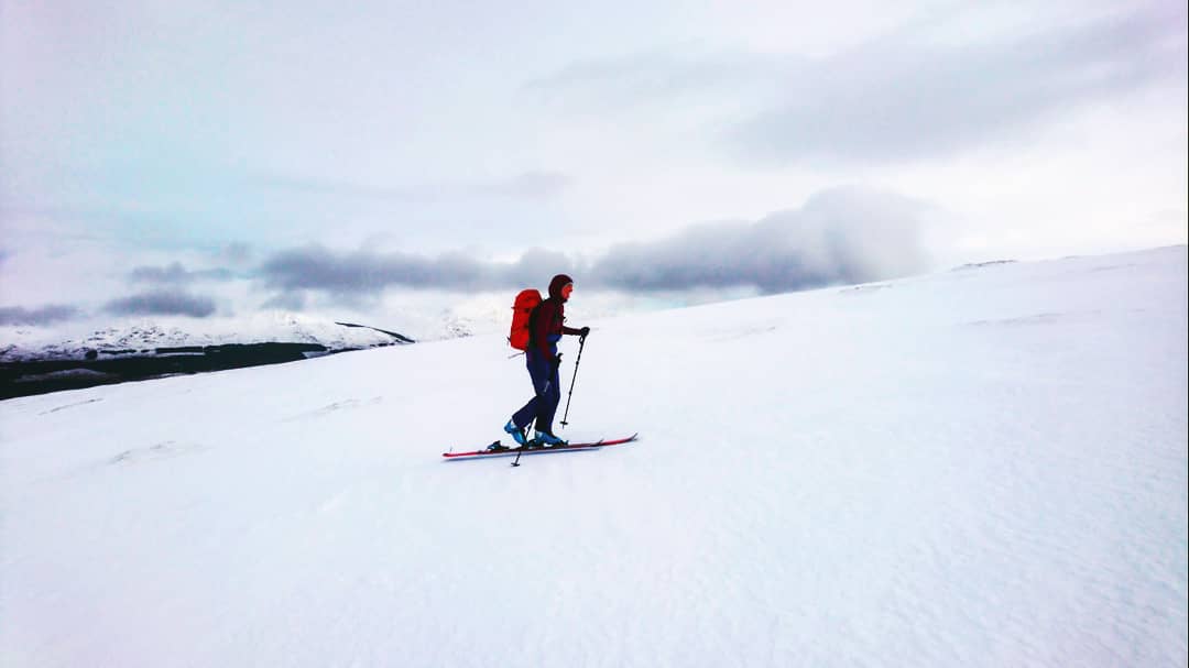 mzchambers's tweet photo. Skiing laps of Chno Dearg today with Sally. Nice snow on the North East slopes and plenty of sunshine. What more could you ask for?

#scottishwinter #scotland #highlands #chondearg #skiing🎿 #skitouring #bagear #dailyadventures #adventure #thinkwinter #snow #mountains https://t.co/E5dsGnFd37