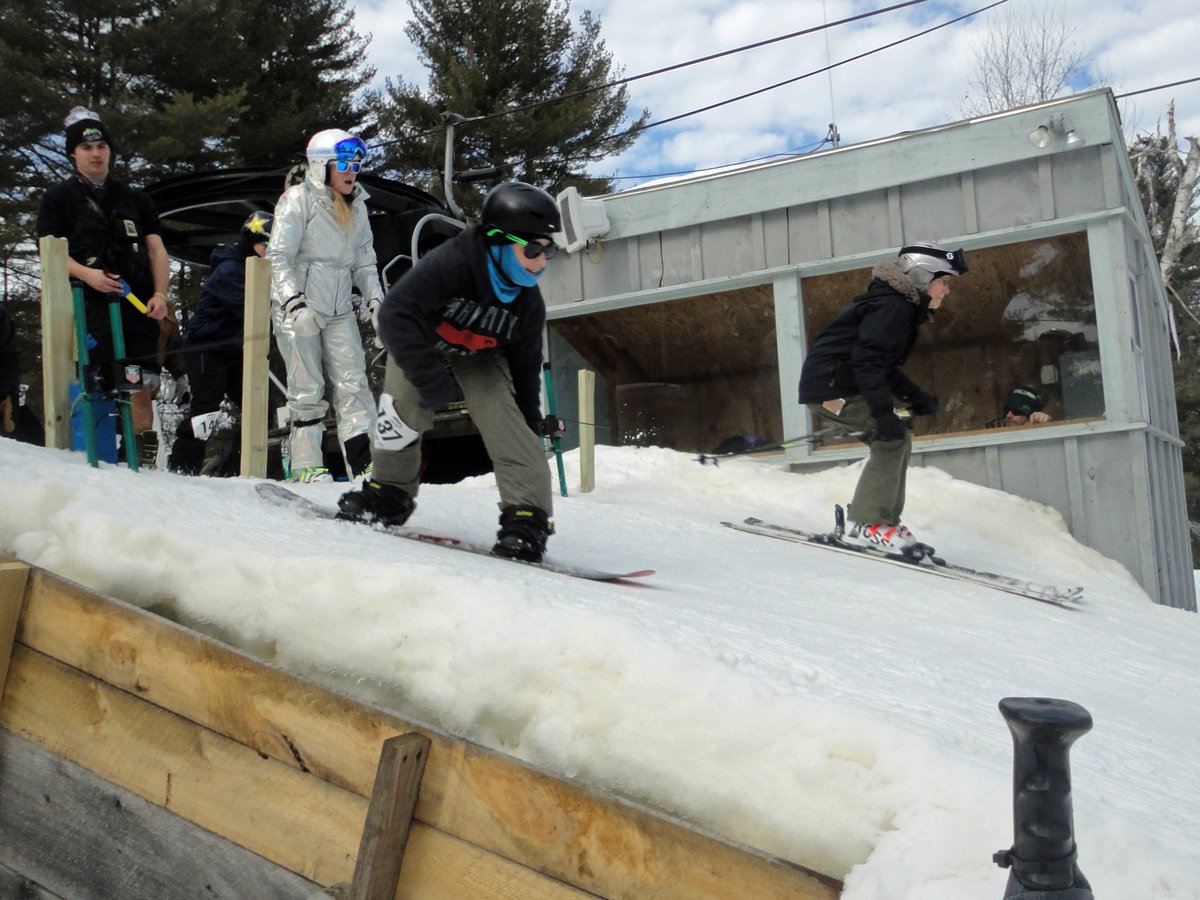 The Vertical Challenge stops at Suicide Six March 7th and <a href="/BromleyMountain/">Bromley Mountain</a> March 8th. Interested in participating in the family friendly race? Check out details 
skivermont.com/events