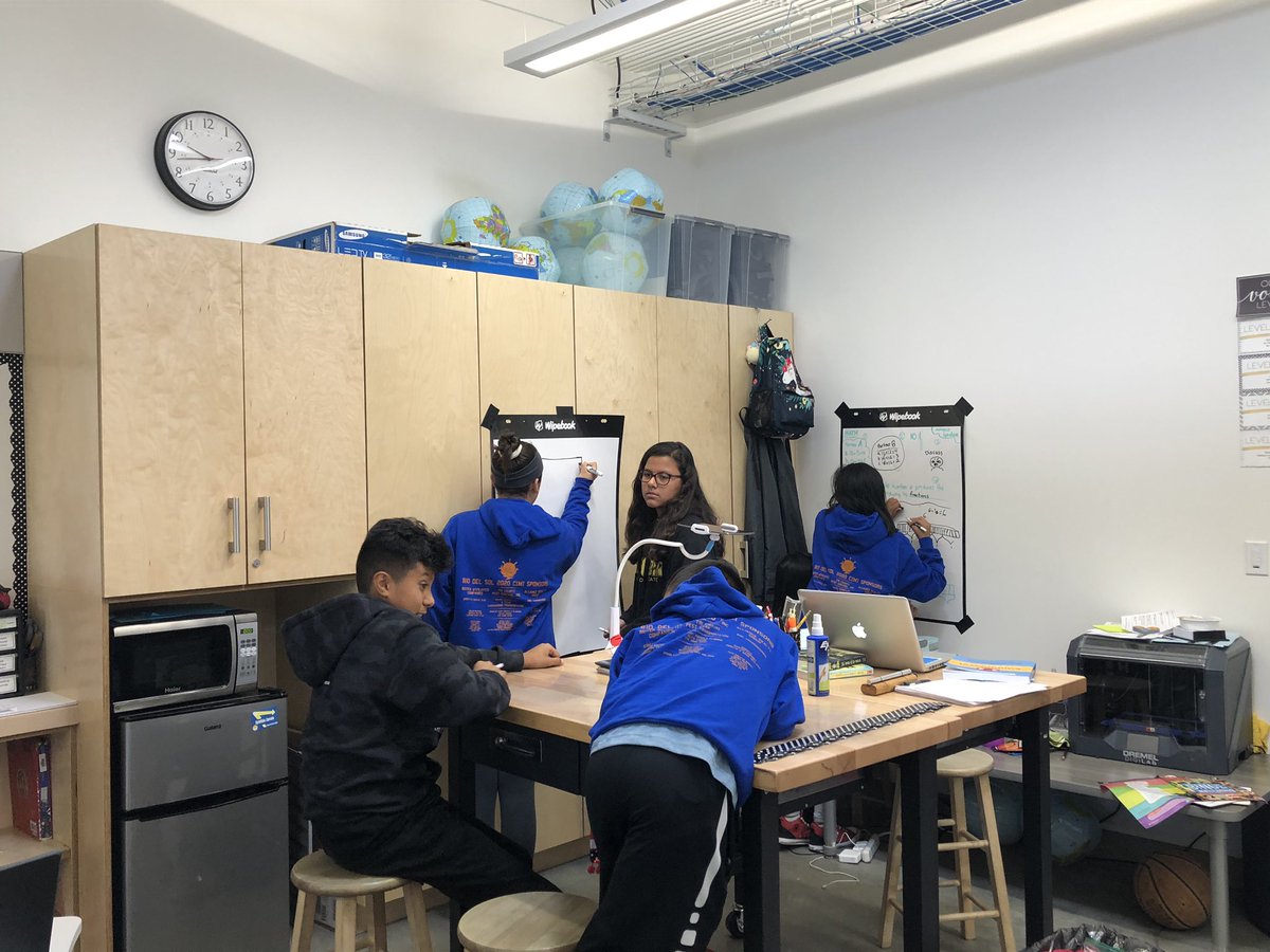 CindyZarate5's tweet photo. #Math360 @edcampOSjr #LeapandLearn #saturdayteachers Leveling up our learning @MGeair @MrsHusband_Rio @dromano21 https://t.co/KdafpnuWDL