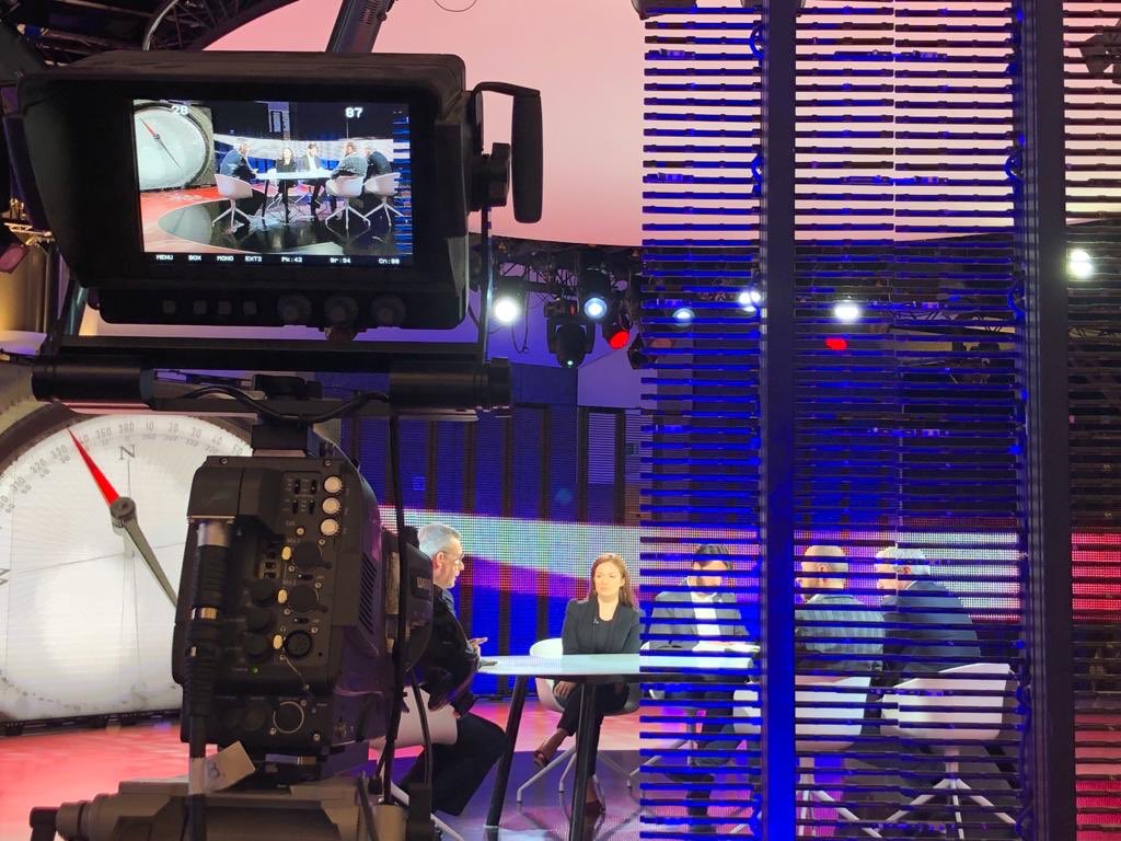 Miriamdalli's tweet photo. 🔴 LIVE now on “La Bussola” on @RaiNews 

We’re discussing the ♻️✊🇪🇺 Climate Law 🍃proposed today by the @EU_Commission 🌍, @GretaThunberg Brussels comments &amp; #Covid-19 🦠 https://t.co/IwOOihB4A9