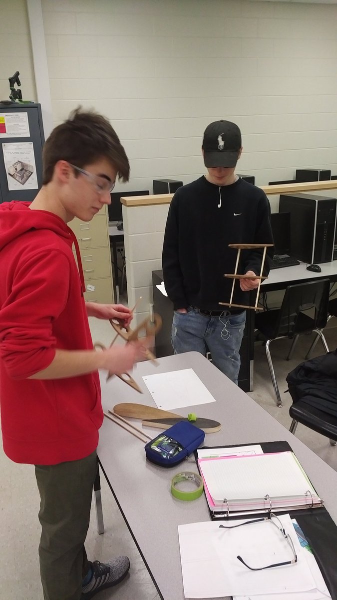 ageIQwaistline's tweet photo. Aviation students building a wing they hope will provide lift... just like the Wright brothers!  @tvdsbaviation @TVInnovates  @tvdsb https://t.co/gdRFVkdflo