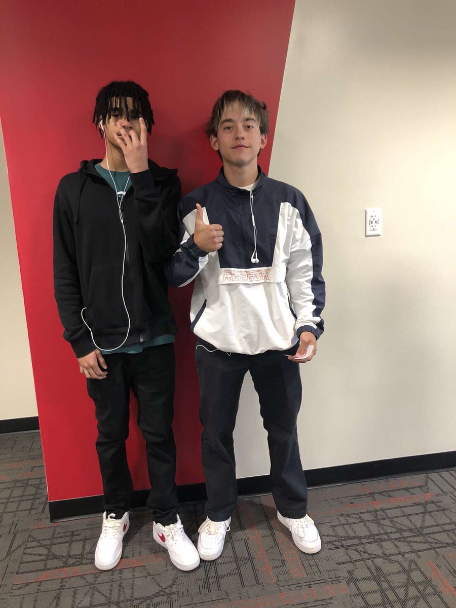 AdrianCastelo20's tweet photo. Had to take a picture with a very excited supporter. Glad to see that the youth is involved with the political issues of this country and taking the “right” stance https://t.co/GB6VZnHKNE