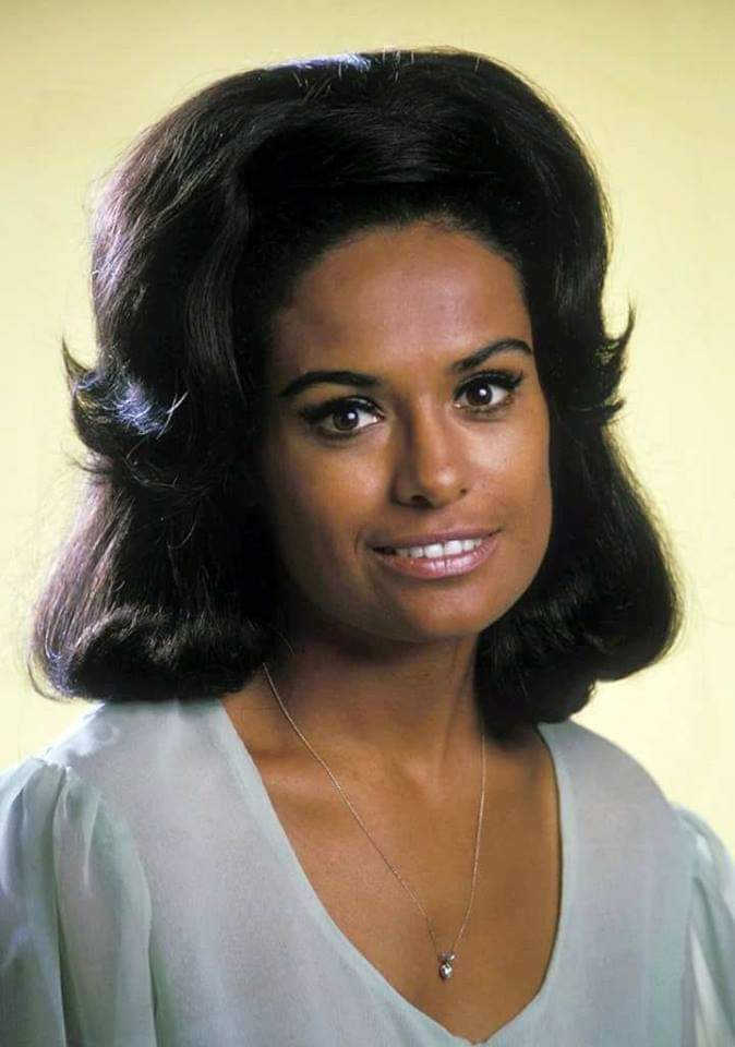 Happy birthday Barbara McNair. 