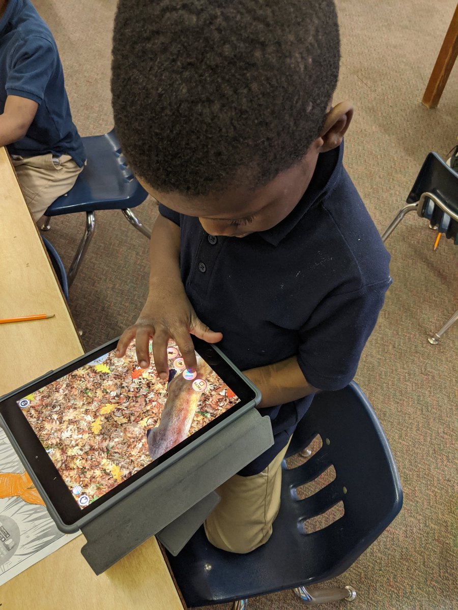 MrSiverioPD's tweet photo. Had a blast with @LindenwoodES kindergarten teachers! They stepped out of their comfort zones and integrated Computer Science activities into the classrooms! So proud! @Ozobot @quivervision @NPS_ITRTS @NPSchools #ProudTechCoach #EdTech #ComputerScience #UnpluggedActivities https://t.co/pZqMtAhRbf