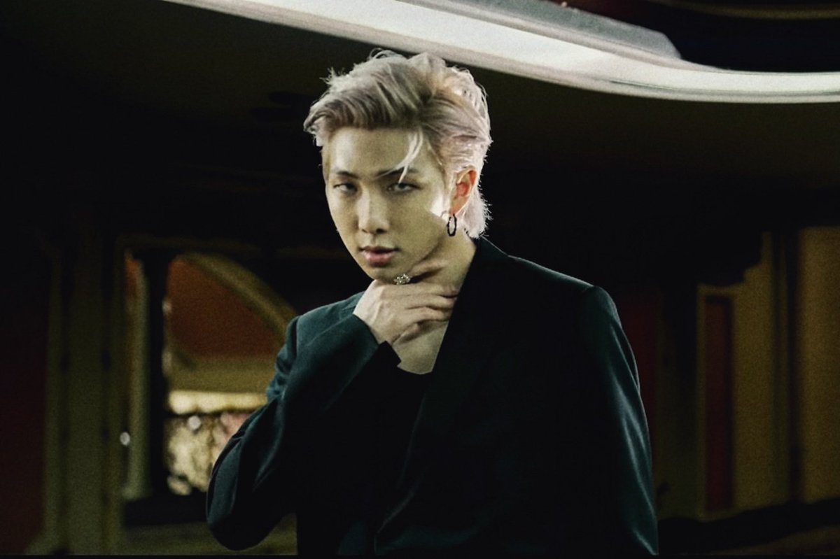 Do your thang #BlackSwan #NAMJOON #RM.