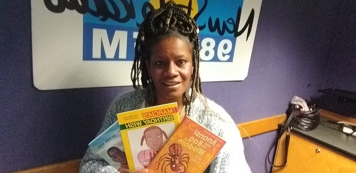 Hunter1_lj's tweet photo. @KarenGeddes18 @Bham_Childrens @cedellamarley @harperbell_sda @StBernsPrimary @_Faith_Walters @Faroukjames_ @daniellagenas @feedmycreative @JusticeMBE @mybookbasket @FirstScientists Thank you so much🤗
I wish Twitter had voice note so I could scream 🤣🤣🤣🤣☺ I mentioned you in my role call of #InspirationalWomen today 💃🏾 ON @NewStyleRadio was a Smash🤗 let me know in This #WomensMonth2020 you can be a guest on #MidWeekBreakfast even on the phone☺ https://t.co/0M98V5zwOG