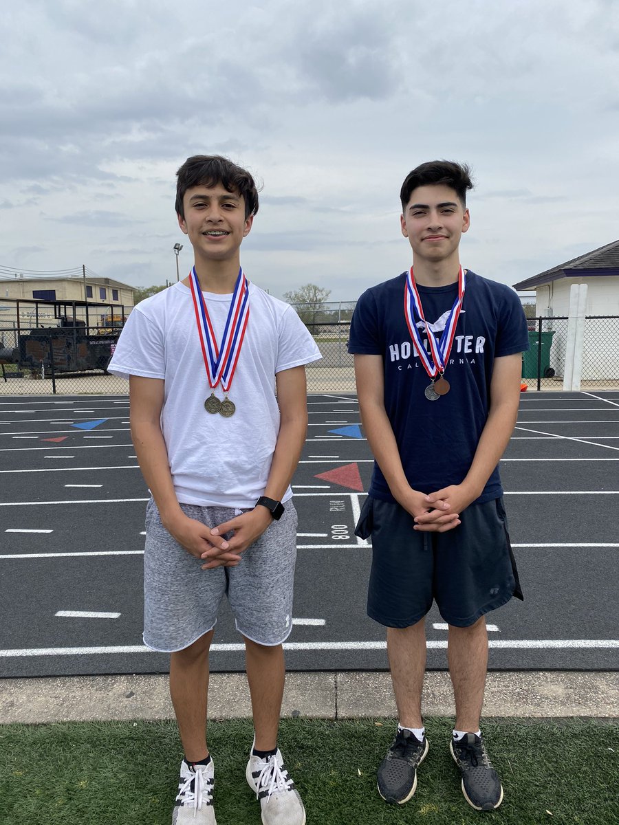daytonrunning's tweet photo. Congrats to these boys for placing at their JV meet last week! https://t.co/sg0g5unsac