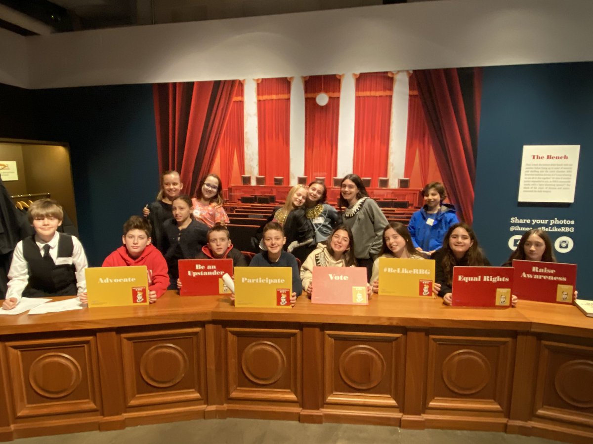 wlarsen35's tweet photo. An incredible day @ihmec with our 5th grade students! #takeastand #ihmsld #RaviniaRocks #112Leads @MrJ_Ravinia_PE https://t.co/UGHQMTDZp9