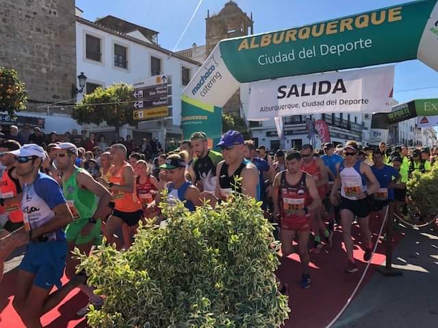 media_10k's tweet photo. Solamente 1 mes para la XV Media y 10K 'José María Pámpano' de Alburquerque
A tan sólo 30 días para nuestra tradicional carrera, siguen subiendo las inscripciones
Recuerda que hasta el día 26 podéis beneficiaros de la rebaja en la cuota ¡No lo dejes para el último día! https://t.co/jIvZ6IAcpk