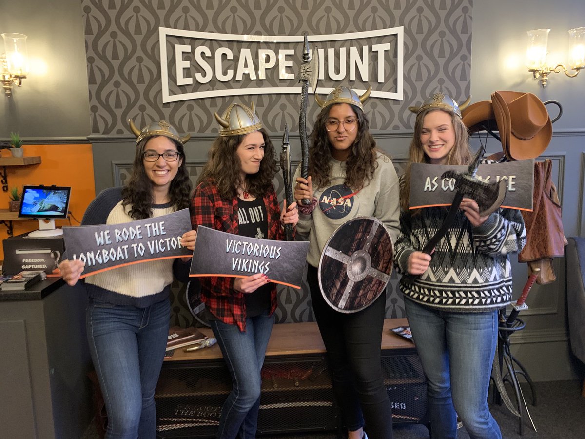 simransohal16's tweet photo. We escaped! โ๐ฝ๐ค #EscapehuntEdinburgh https://t.co/4ISfa7eziS