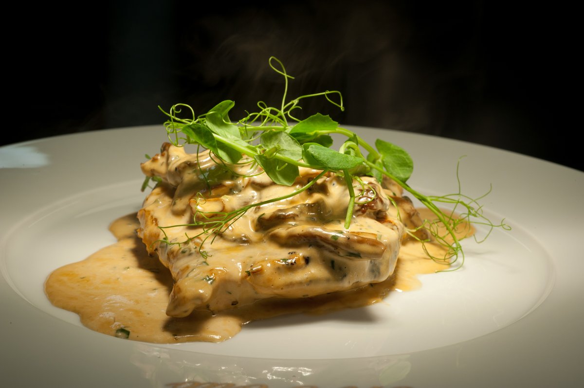 AlPortoHull's tweet photo. Come Dine With Us. A warm welcoming awaits... https://t.co/g6KPC5Pnru #bestrestaurantinhull https://t.co/cmYHwEd6bM