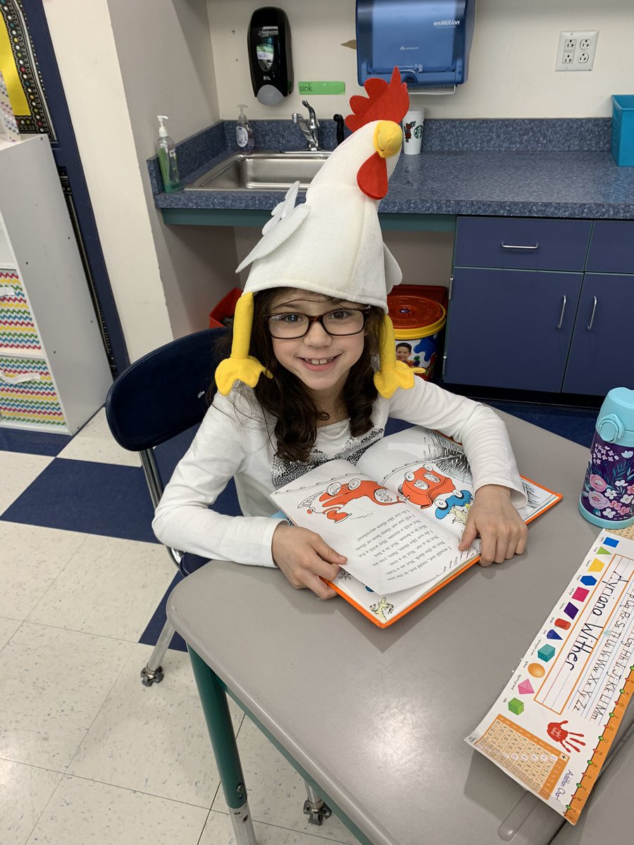 MrsMancl's tweet photo. Crazy hat day was lots of fun! We made up our own rhyming words and had a visit from Thing 1 and Thing 2! #manclmusketeers #ReadAcrossAmerica #crazyhatday https://t.co/YumGdwLBAL