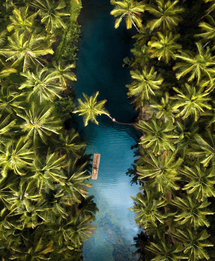 The Philippines are so friendly, landscapes are breathtaking and the tropical vibes are everything🌴 They really have it all and so could you this summer with Camp Philippines😍📸 hubs.ly/H0nlWSj0