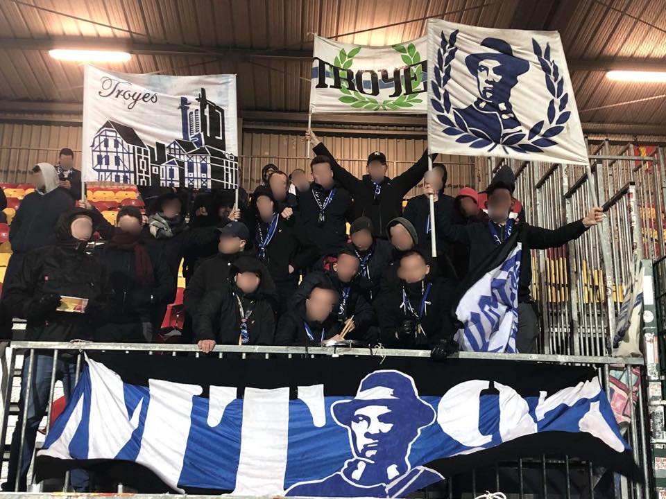 UltrasMadeinFR's tweet photo. Magic Troyes on tour Orléans ! (28/02/2020) #USOESTAC https://t.co/HsXnvDCgM6