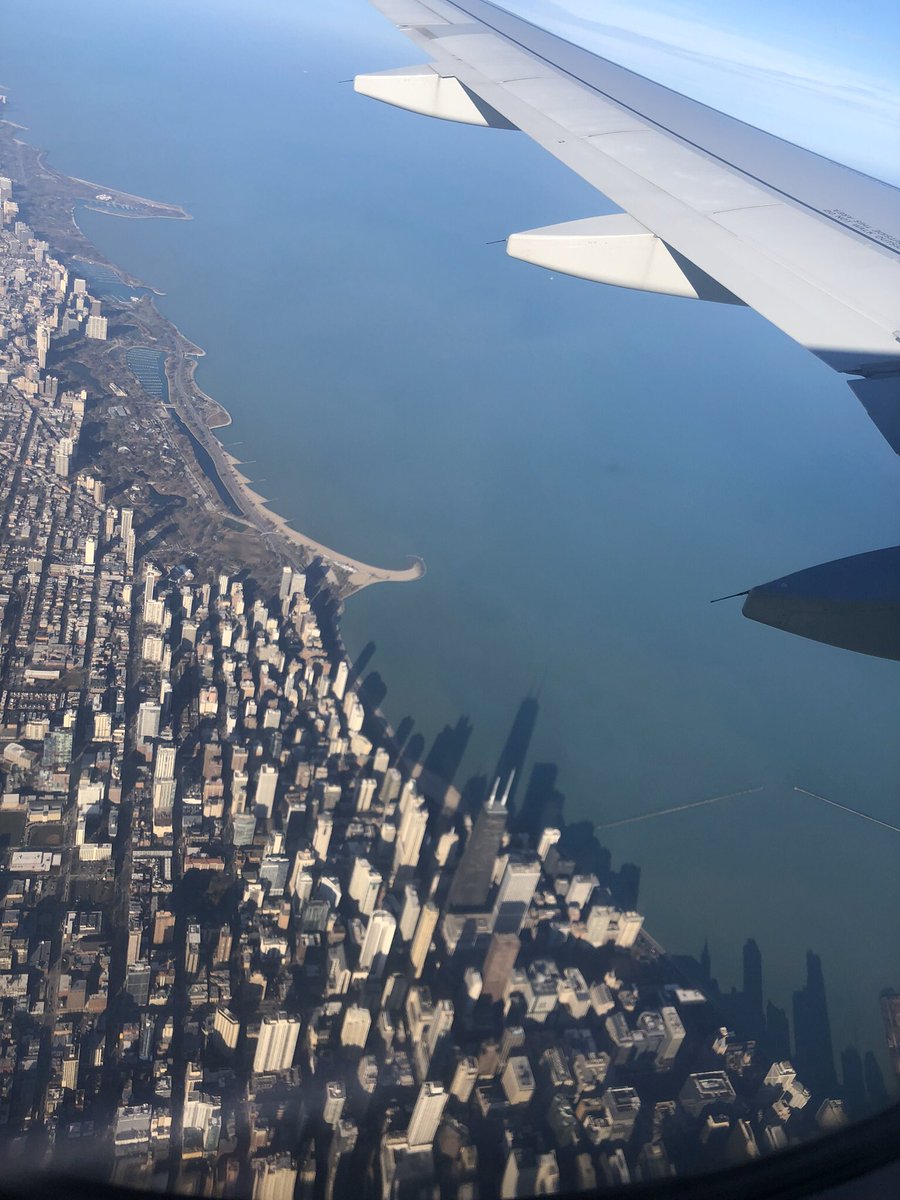 Chitography312's tweet photo. Today is Chicago’s birthday so here’s a view from above this beautiful city #WindyCity #CherishTheDay #photooftheday #Chicago #Views #BirdsEyeView https://t.co/iu5kqK8ksY