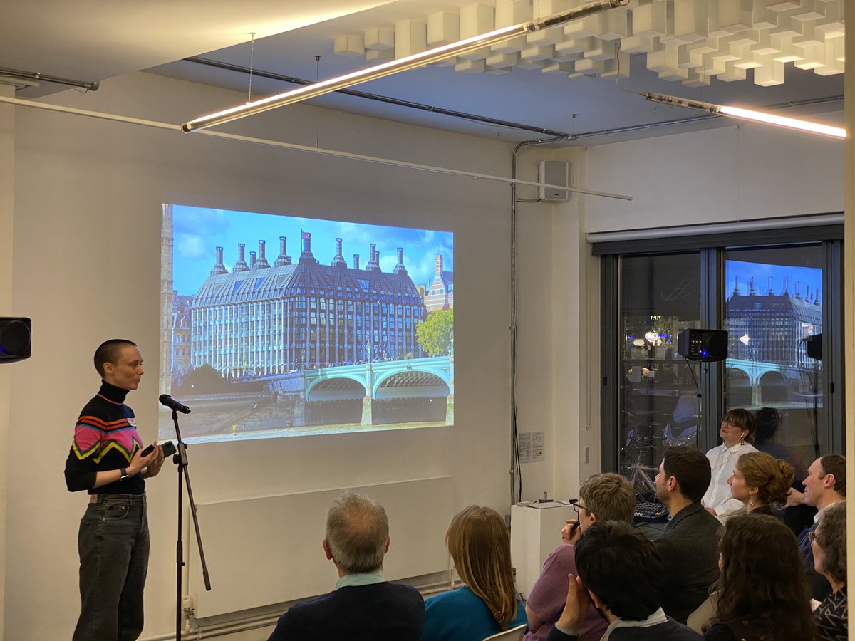 Craig Robertson <a href="/AHMMArchitects/">AHMM</a> <a href="/RIBA/">Royal Institute of British Architects</a> 2030Challenge: non-domestic building targets. Work with all profession. Set goals at early stages monitor/review/measure. @Mariaisasmith Think differently about maintenance/repair. Internalise new design aesthetic. Tech we need already exists