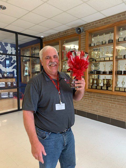 RA_DPSCTE's tweet photo. Congratulations to Chef Andrew Somers for receiving Jordan High School’s Teacher of the Year award! #FutureReady #CTE365 https://t.co/txBEGaRojc
