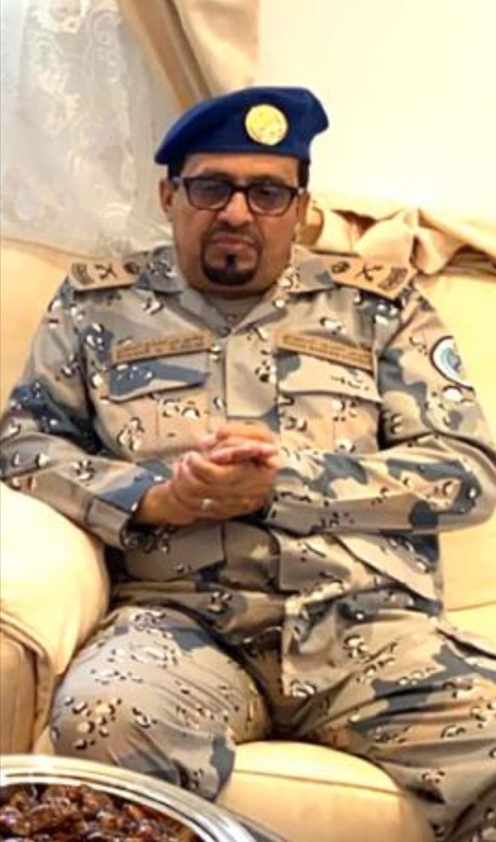 O99mh's tweet photo. سعادة قائد حرس الحدود بمنطقة المدينة المنورةاللواء بشير مفلح البلوي
وسعادة العميد شاكر مطلق الجعيد
قائد قطاع حرس الحدودبينبع
وسعادة العقيدحسن سليمان البلوي قائد قطاع املج ويرافقهم عدد من ضباط  حرس الحدود
يؤدون واجب العزاء في وفاة فقيدقبائل جهينة الشيخ عياد بن غانم ابن غنيم الجهني https://t.co/pGn1eFc4ED