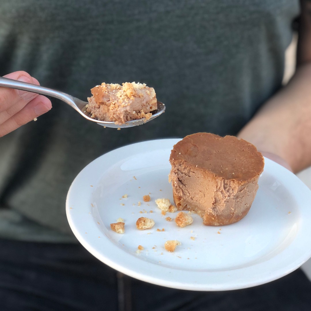 tfw you scoop the👏perfect👏bite👏. #cheesecake #nyc