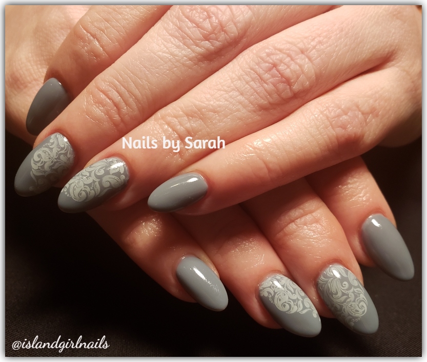 IslandGirlNails's tweet photo. Gorgeous gray nails with a touch of stamped nail art...

#islandgirlnails_whidbey #nailsalon #whidbey #whidbeyisland #clintonwashington #womanownedbusiness #nailsbysarahmarie #acrylic #acrylicnails https://t.co/KJEoWz7vBS