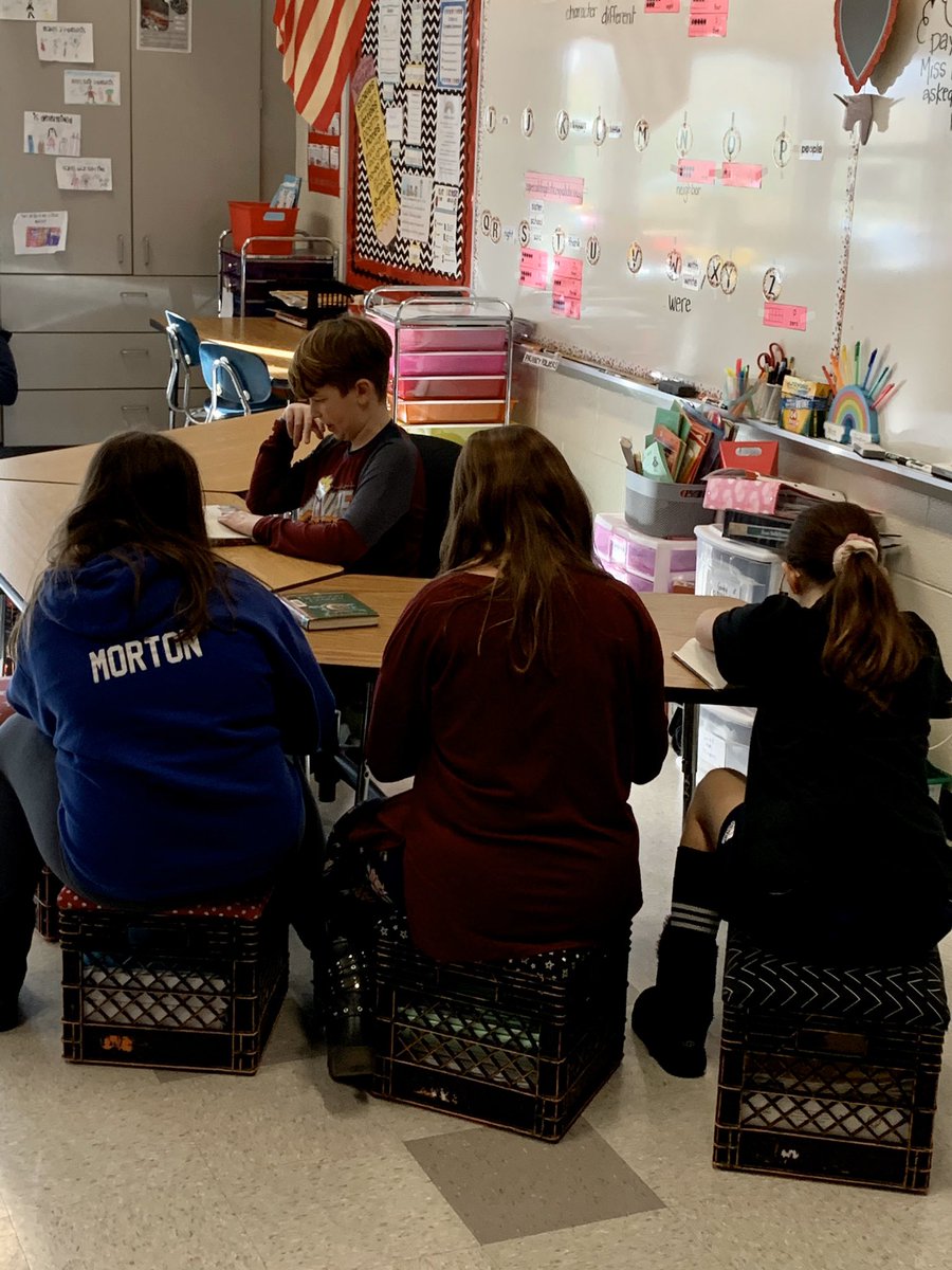CBjaimejaffe's tweet photo. We’re so proud of our students for the stamina they showed during our Read-a-thon! We loved having the parents come out to support their children‘s vocabulary development. The event could not have happened without the help of our teachers and staff at Barclay. @cbbarclayES https://t.co/6QoRke2xbe