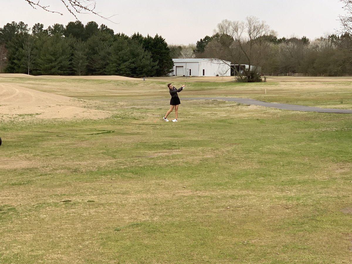 Fairview_Golf's tweet photo. Congratulations to Brileigh Roberts and Lauren Lawson for finishing 1st and 2nd overall!  Congratulations to the Boys and Girls Teams for Finishing 1st! https://t.co/ZkInnXkm8P