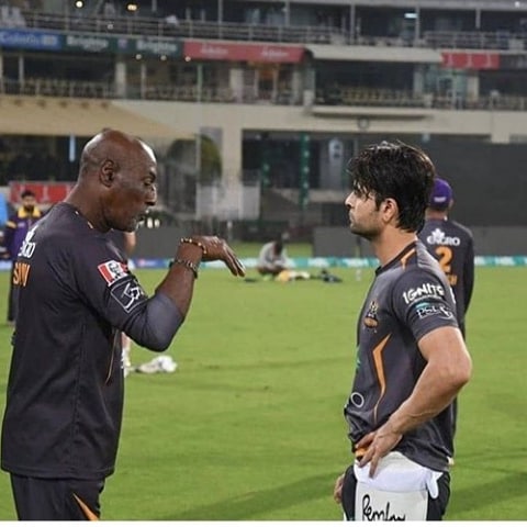 iamamberahmad's tweet photo. AHMAD SHAHZAD WITH SIR VIV RICHARD #MrHandsome #HandsomeAhmad #DashingHero #charming #champ #cutest #TalentedBatsman #Hardworker #superfit #StarCricketer #Staropener #BestFielder #Zaid #PrinceAhmad #AHMADSHAHZAD #Purpleforce #QuettaGladiator #hblpslv #Tayyarhain #jeetkijung https://t.co/0i3Tm5osqr