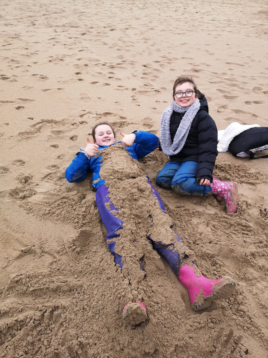 gladstonebarry's tweet photo. Sea stars have had a wonderful day! We are exhausted π #Seastars #Stackpole2020 #adventure https://t.co/Ozczpg5kpt