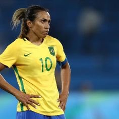 JWB_9's tweet photo. #Marta. #Legend.
Als je wilt weten hoe goed ze écht is, zie de korte #jeugdfilm ‘6 Tips om de Beste Voetballer van de Wereld te worden’ die ik produceerde voor #KRO naar een eigen verhaal.
https://t.co/Bw9Zvgvbec
#nedbra #netbra #nldbra #football #women #oranje #TournoiDeFrance https://t.co/n8RQZD018X