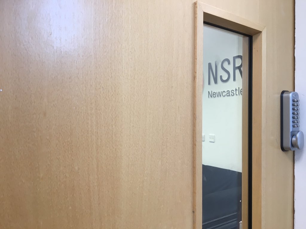 GemmaLDillon's tweet photo. Still knocking on the door trying to get into #radio #studentradio #allstartedhere ( we’ll close in a tiny room at the top of the union) https://t.co/hX3cSxk5bh