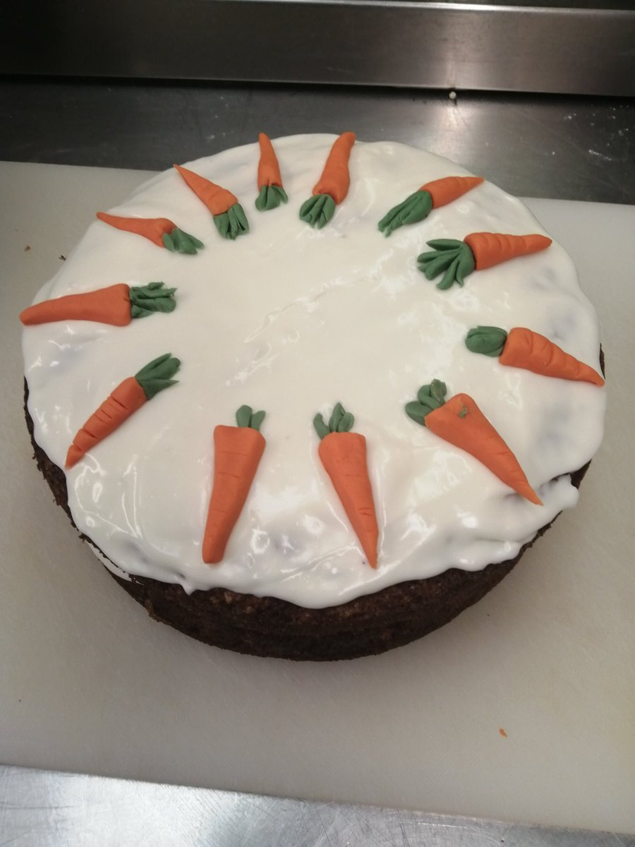 heidimrww's tweet photo. Freshly made carrot cake today was a big hit x https://t.co/yvtQeYjzlM