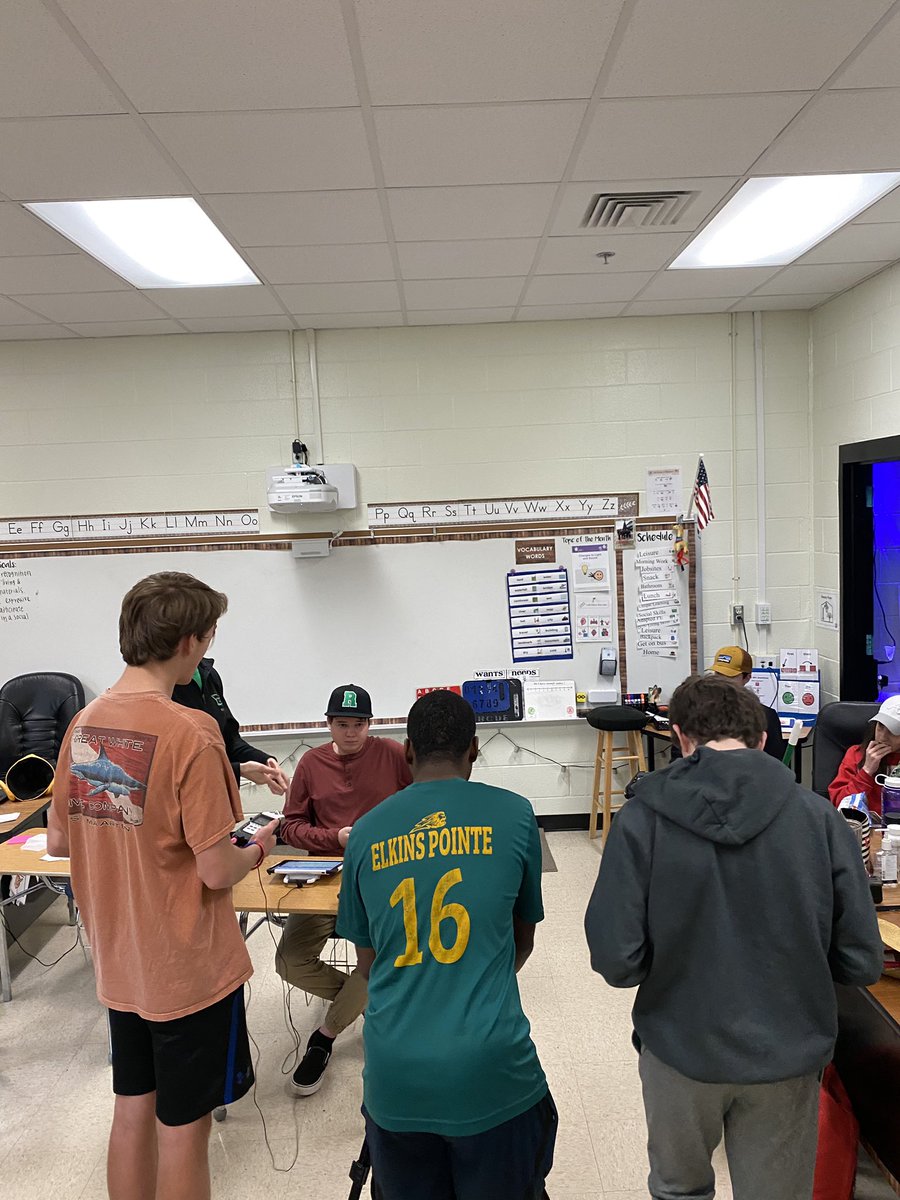 Roswell High School CBI tweet media