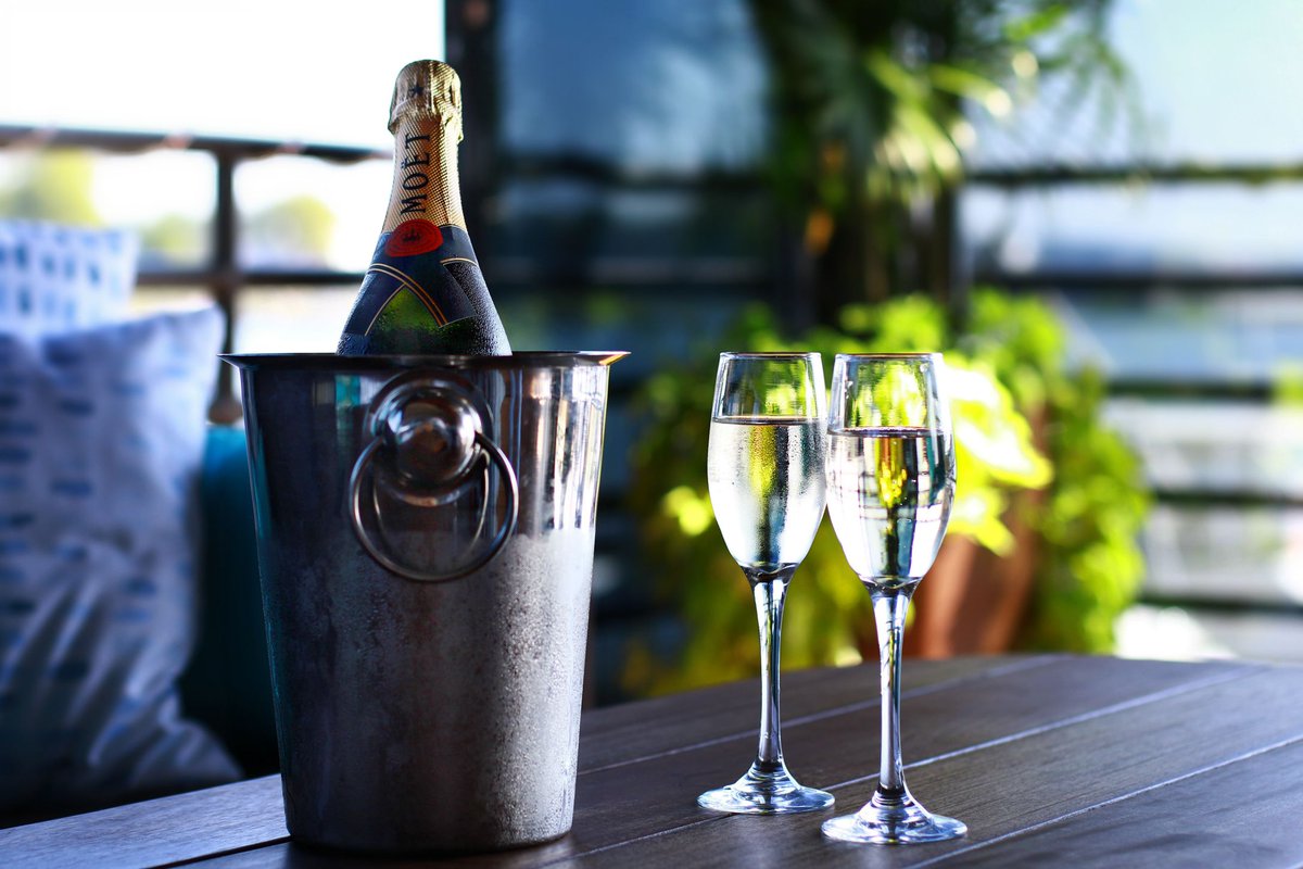 Don’t forget! Every Wednesday you can enjoy 50% off all bottles of wine and champagne all day long in the Pearl dining room.