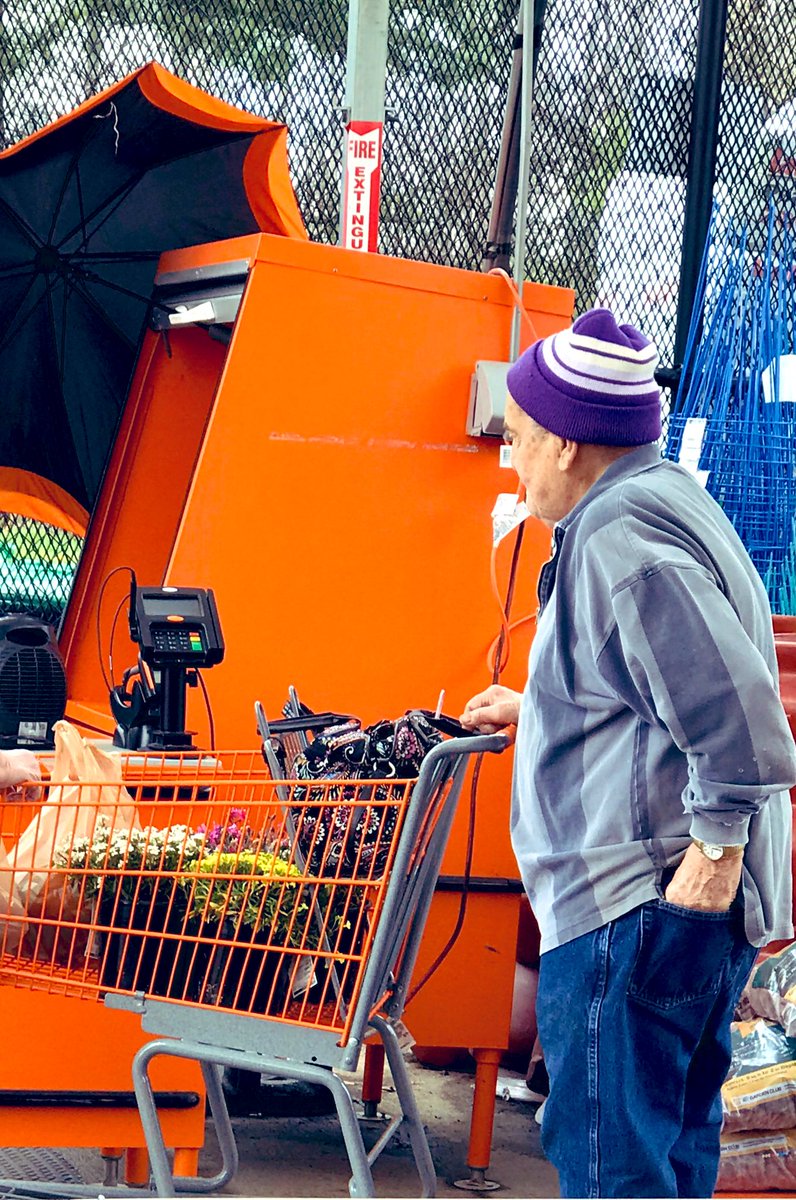 PPS_Melanie's tweet photo. I got the pleasure of helping a vibrant 86 year old pick out his 6 perennials he had to have! No rain today and he’s ready to plant!
@Jo_Knott0702 @Marie_THD @PPS_MarkS @PPS_Mitchell https://t.co/kJ3PKP5VaK