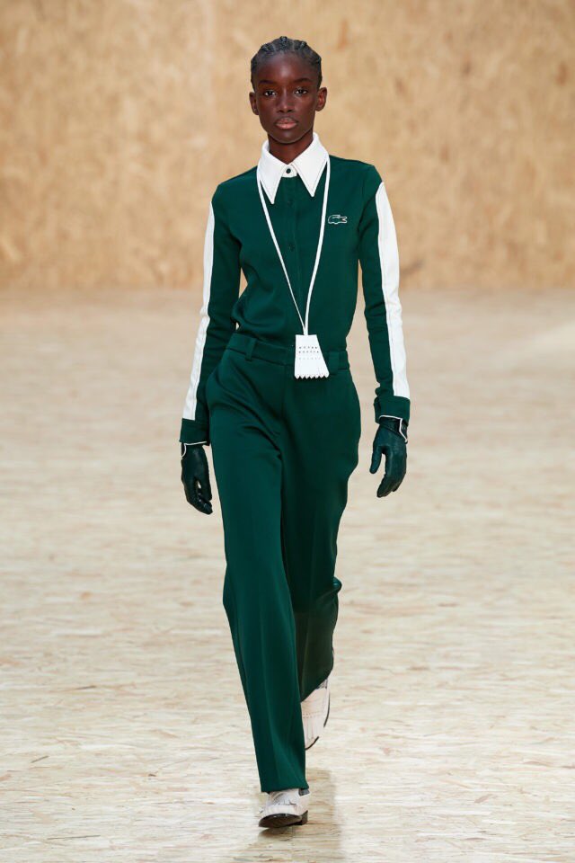 ceeyline's tweet photo. Première fois qu’un défilé #Lacoste attire autant mon attention 😍 https://t.co/PJ2zt0AZtc