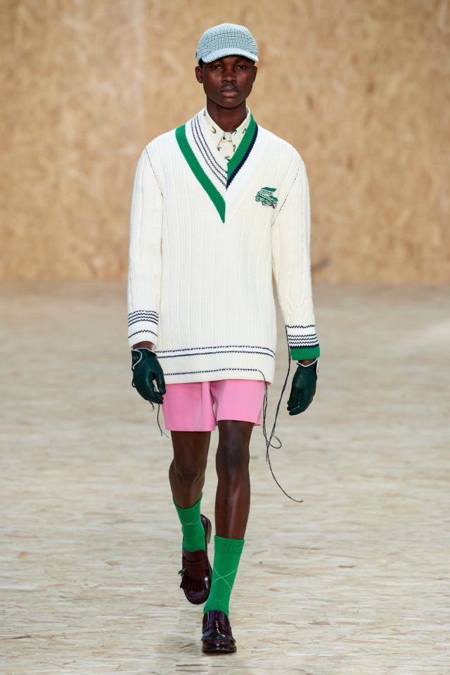 ceeyline's tweet photo. Première fois qu’un défilé #Lacoste attire autant mon attention 😍 https://t.co/PJ2zt0AZtc