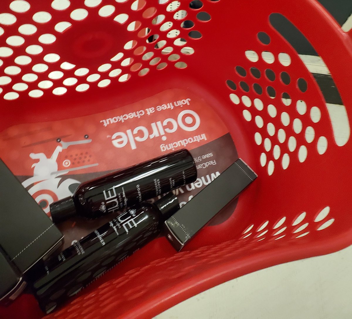 Hue For Every Man tweet media