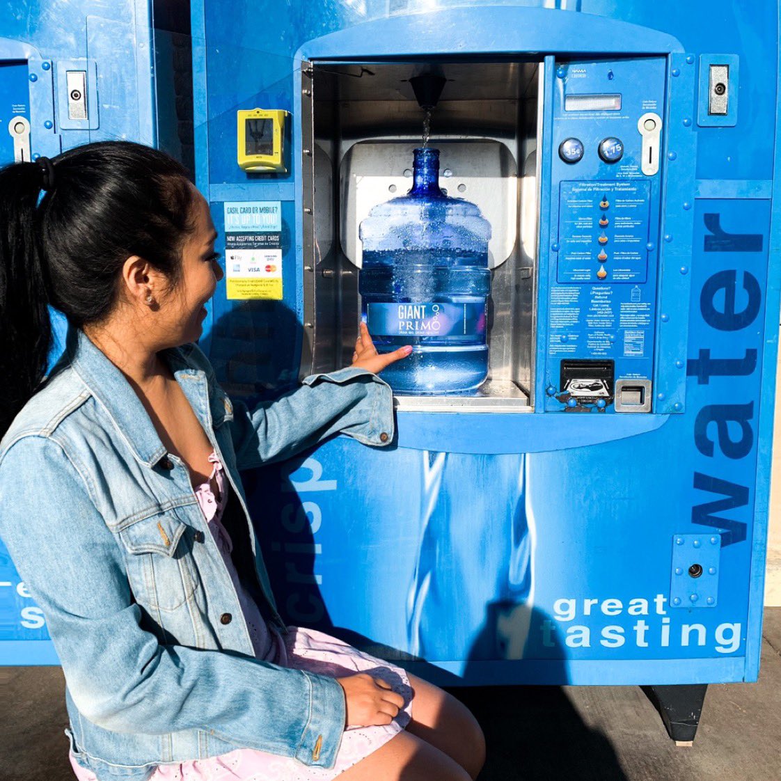 coucou_jolie's tweet photo. I’ve been looking for an in-home water dispenser since I started my #oneloveoneplanet campaign. I found the perfect one. I’m talking all about @primowater on my blog. AD https://t.co/qKKKx21E2X
#PrimoEffect #drinkbig #drinkhealthy https://t.co/0O3OlcEDGg